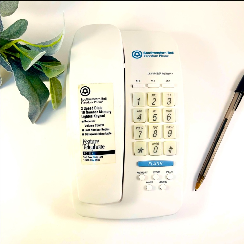 Southwest Bell Freedom Phone 13 Number Memory Desk Wall Mount